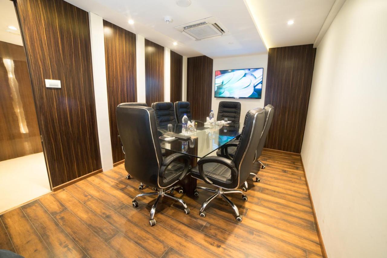 Zip By Spree Hotels Samudra Belgaum Ngoại thất bức ảnh
