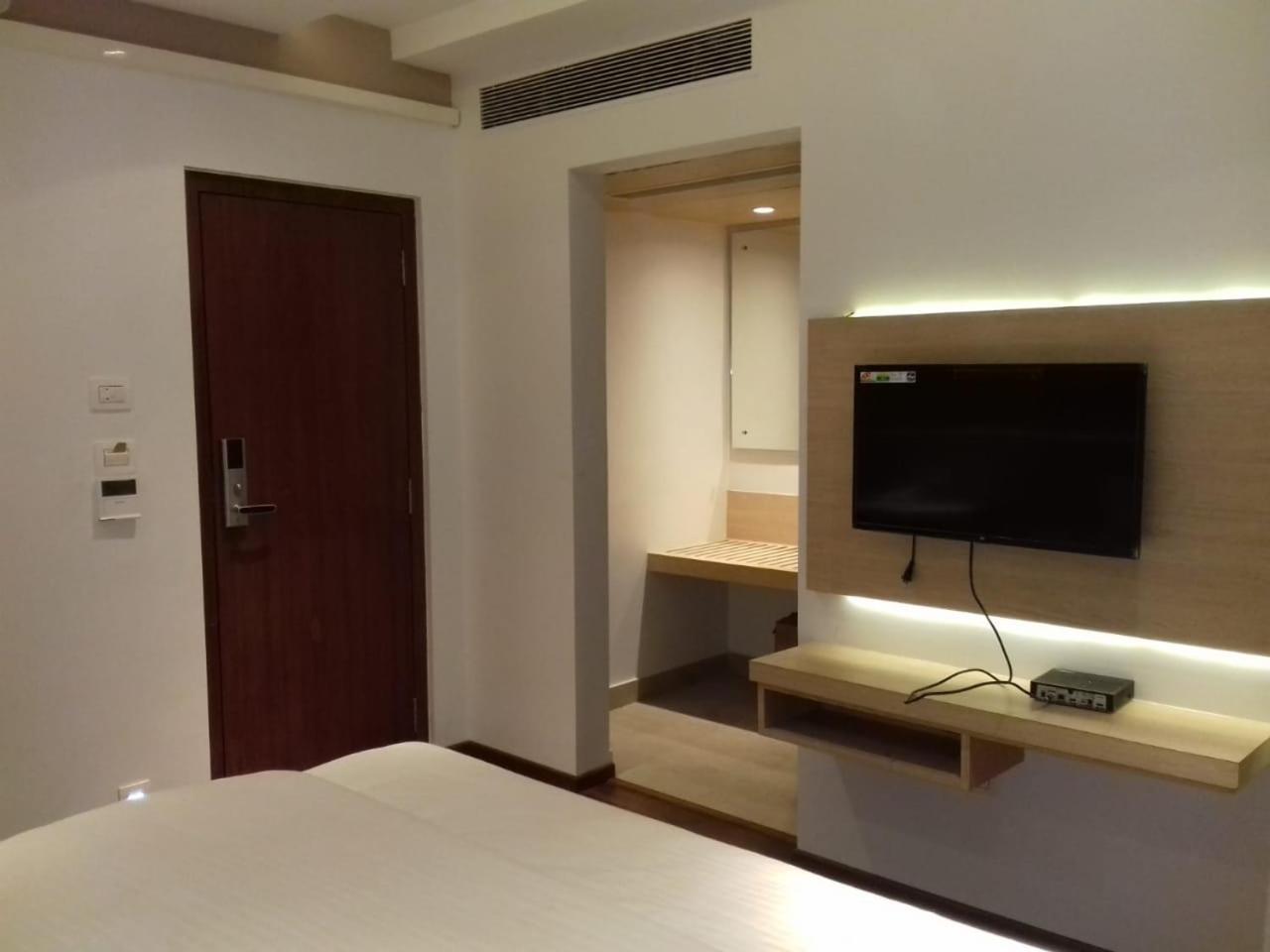 Zip By Spree Hotels Samudra Belgaum Ngoại thất bức ảnh