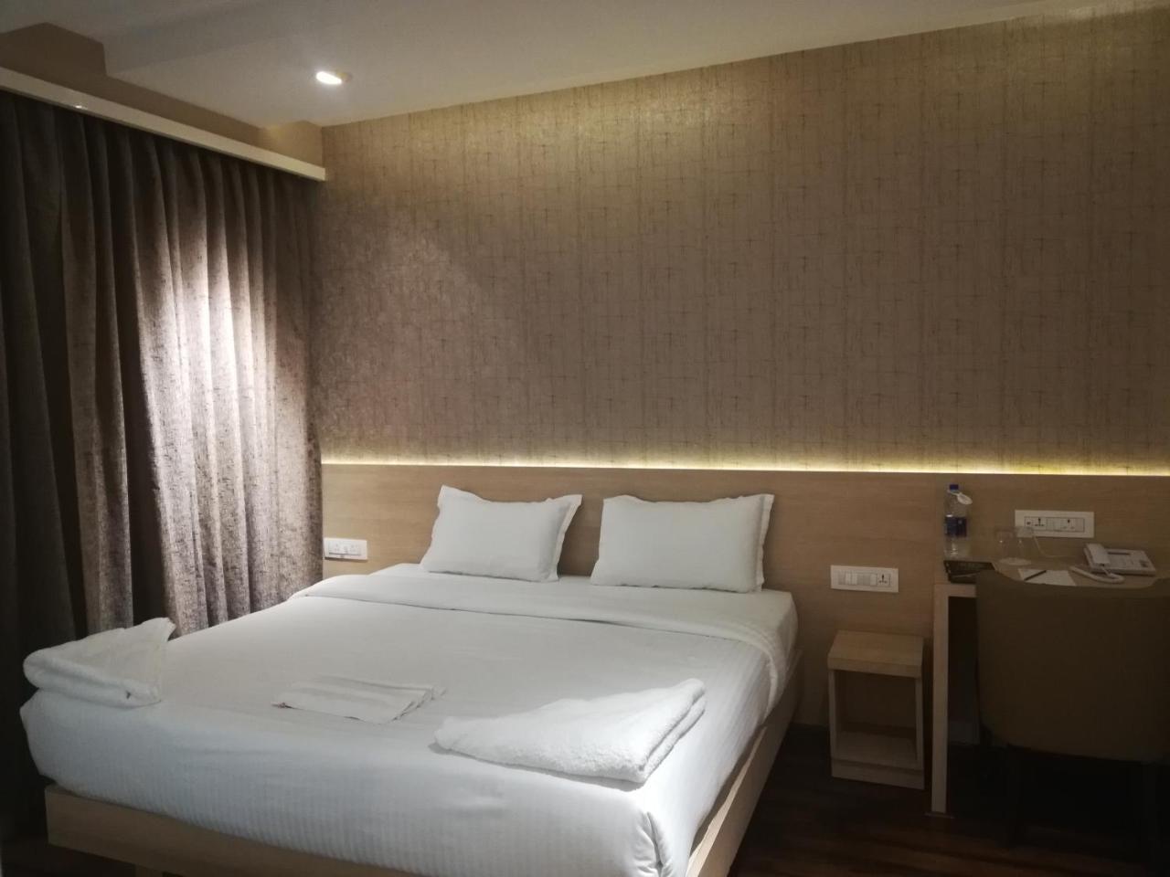 Hotel Samudra Belgaum Ngoại thất bức ảnh